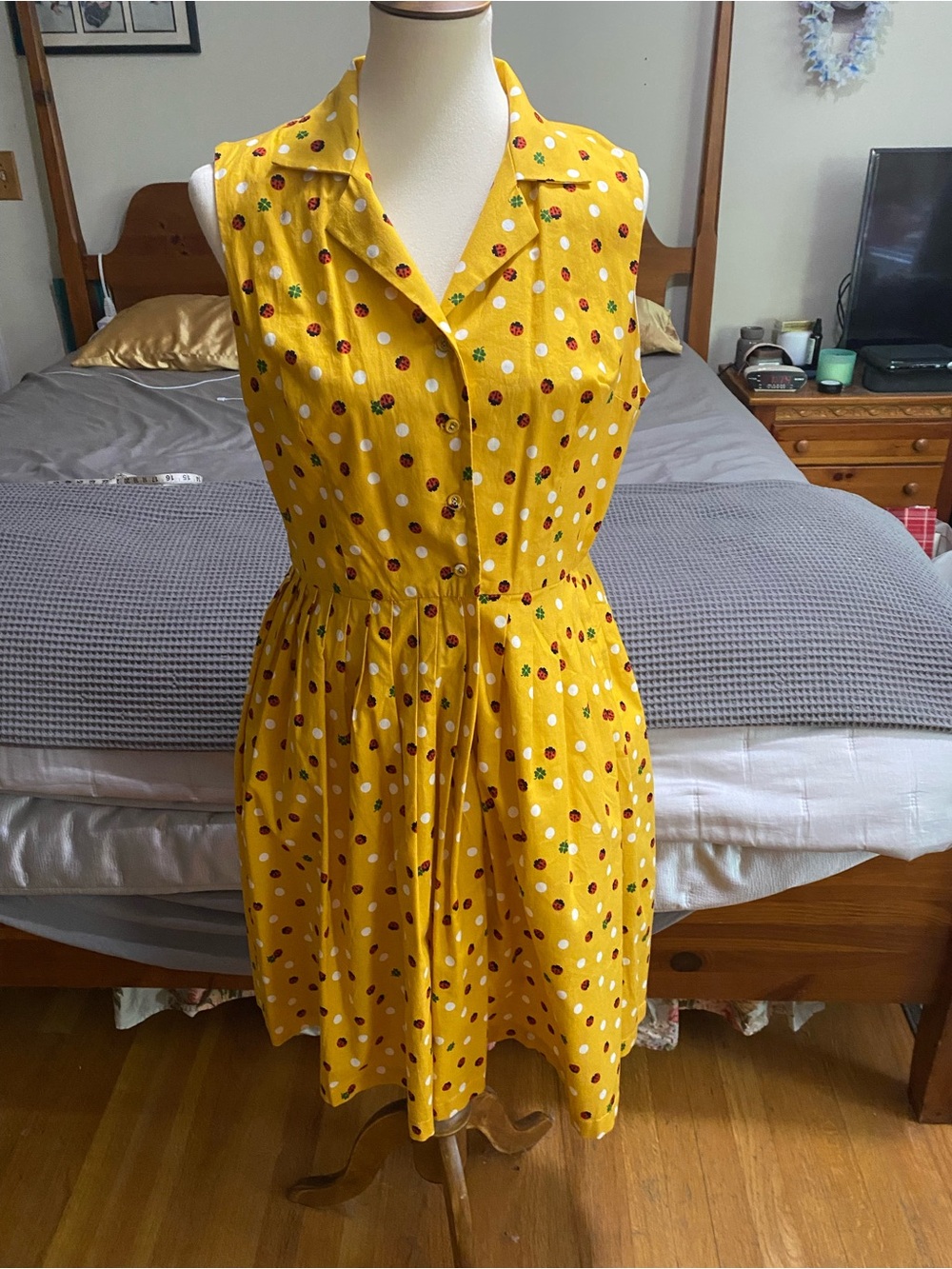 New ModCloth Yellow ladybug Sleeveless Shirt Dress - Picture 3 of 9